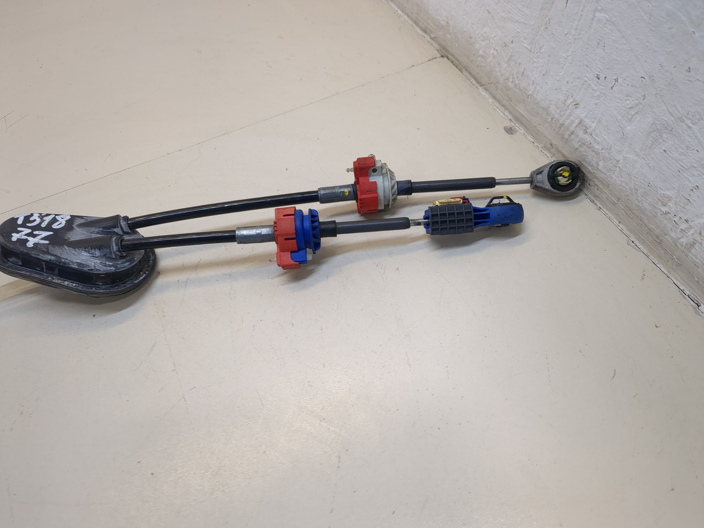 Трос КПП (выбора/переключения передач)