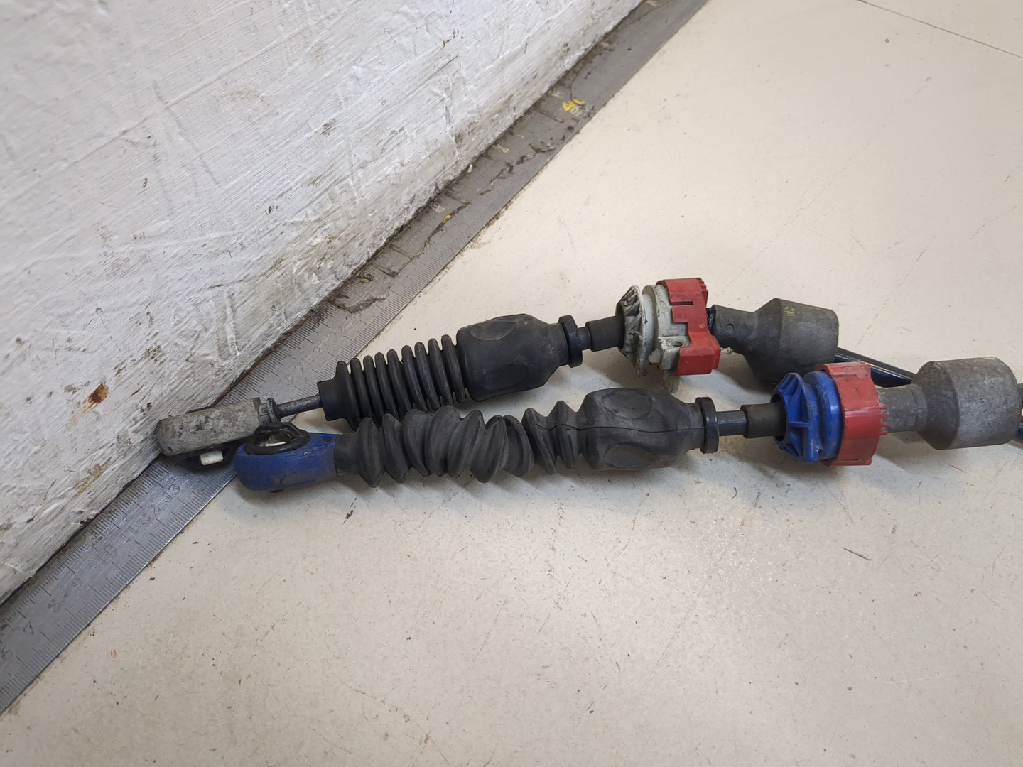 Трос КПП (выбора/переключения передач)