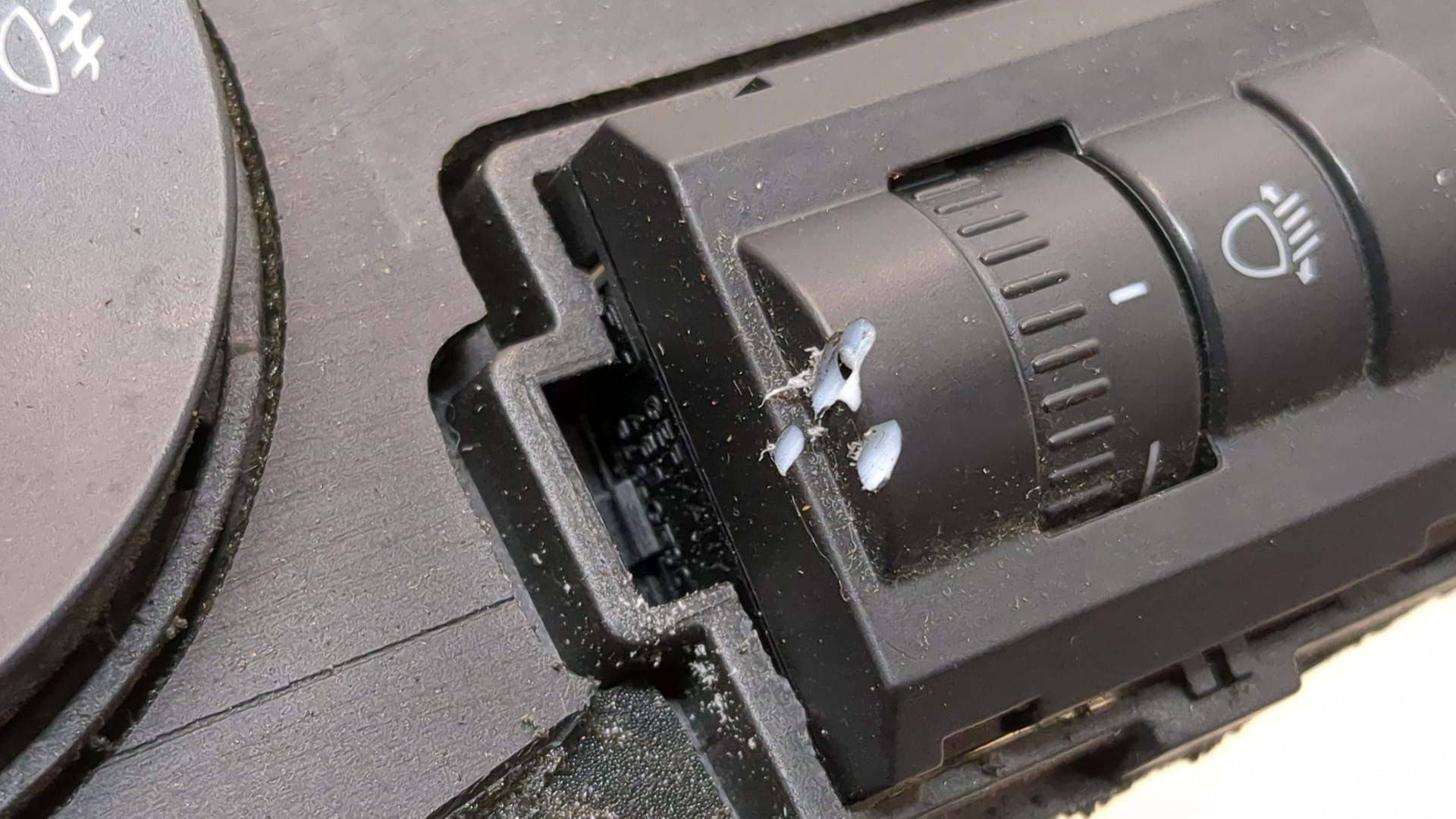 Переключатель света фар