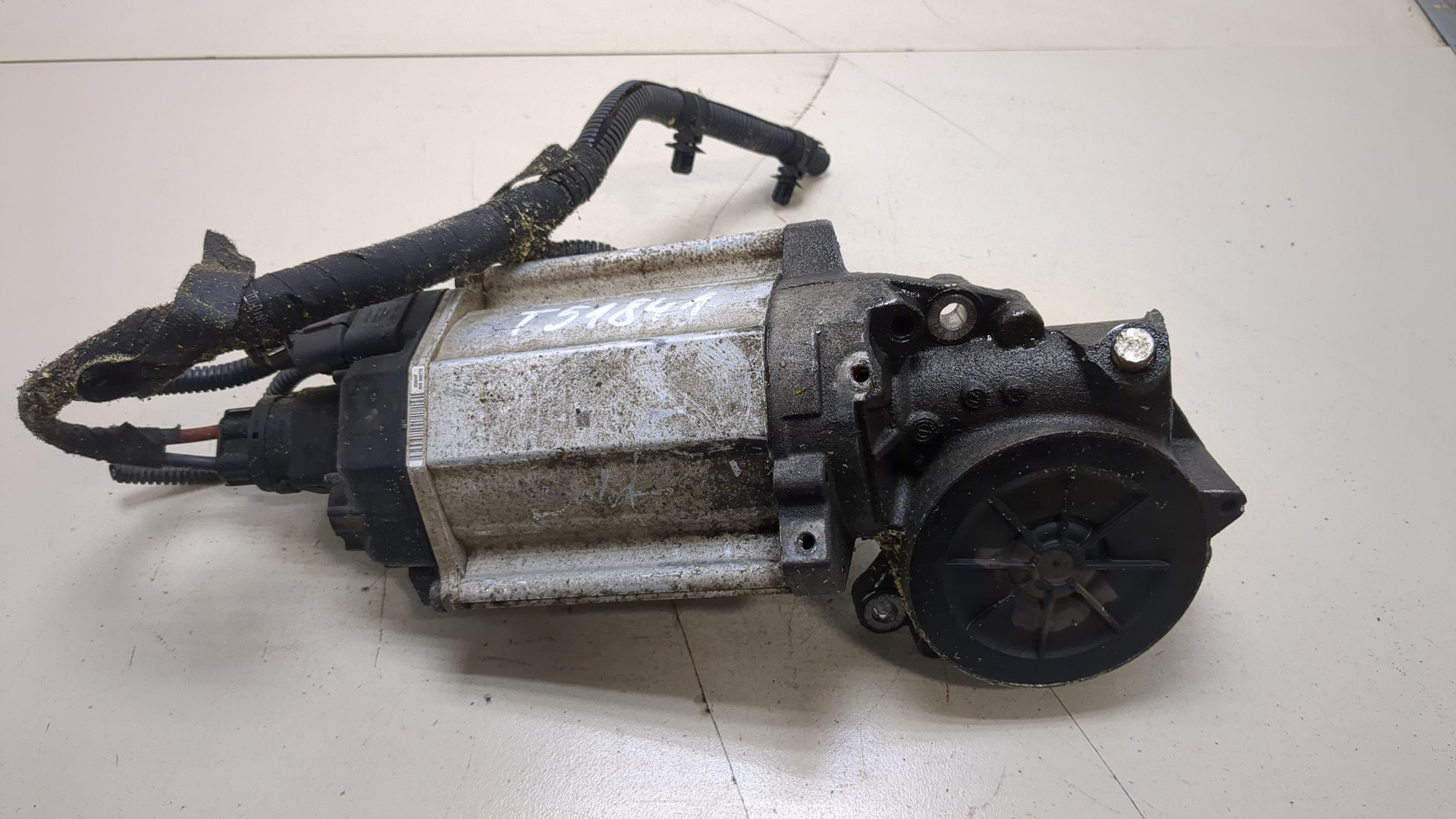 Серводвигатель рулевой рейки