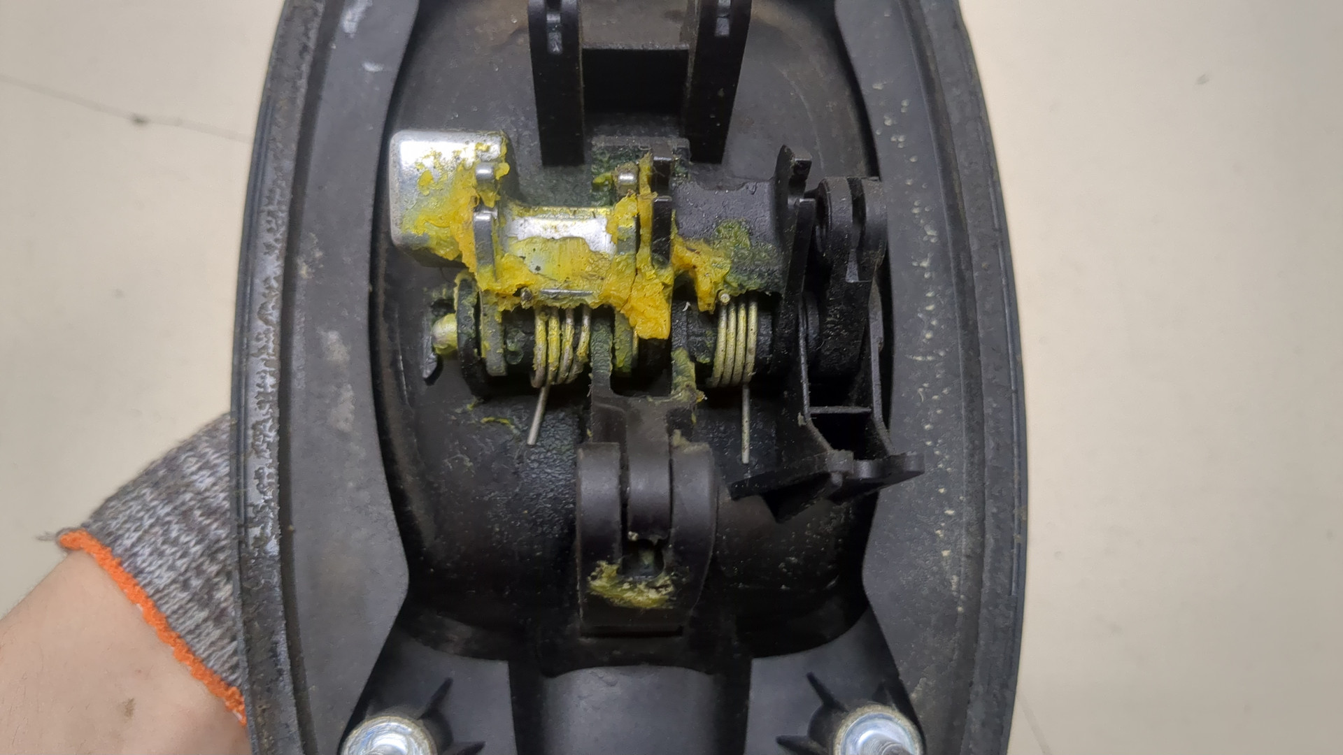 Ручка двери задней наружная правая