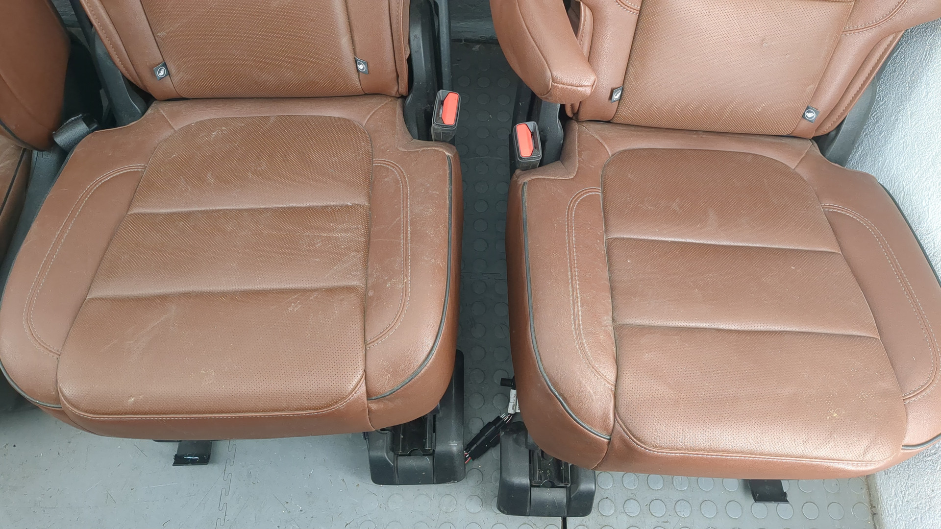 Сиденья комплект