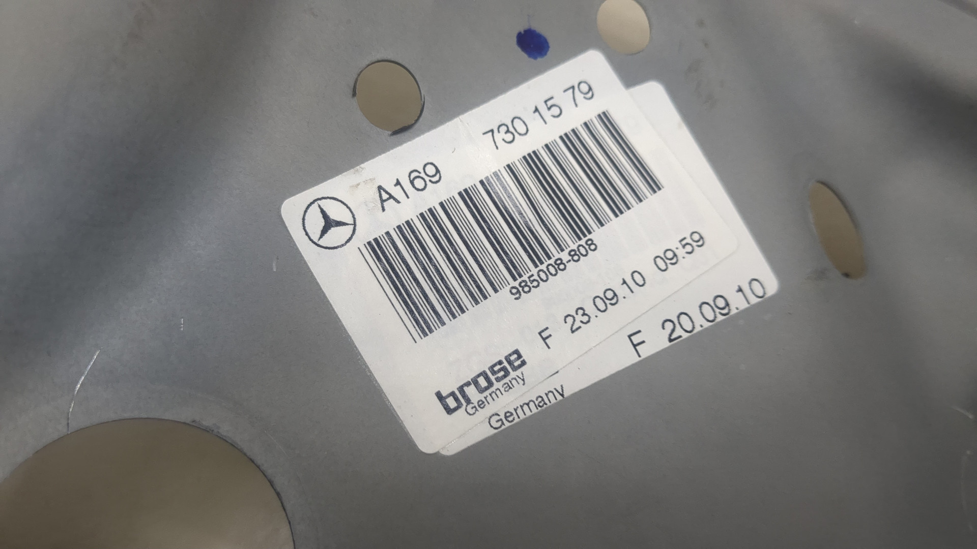 Стеклоподъемник электр. задний левый