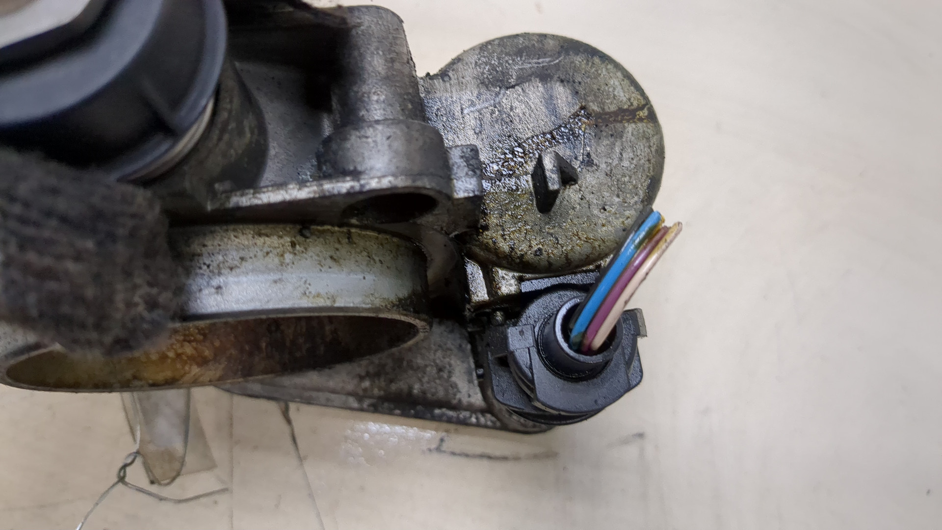 Заслонка дроссельная электрическая