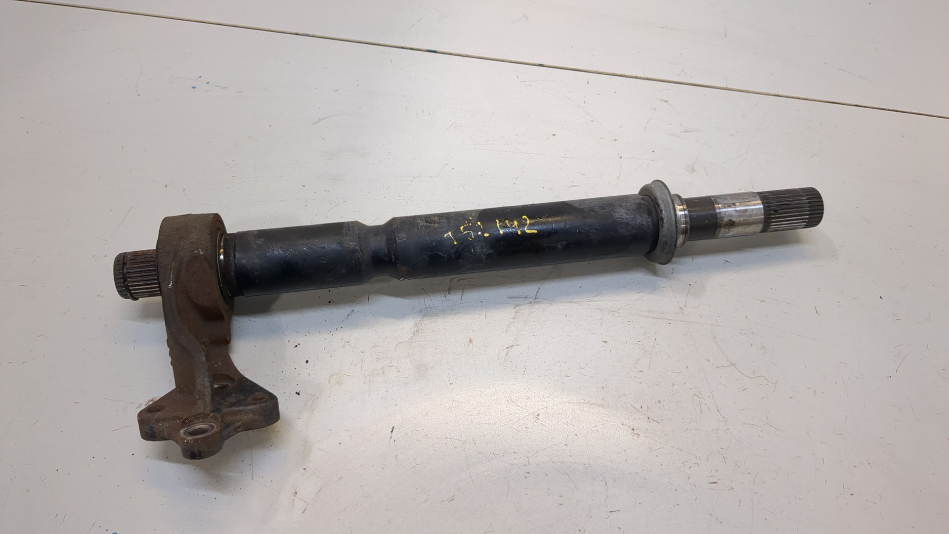 Полуось передняя правая