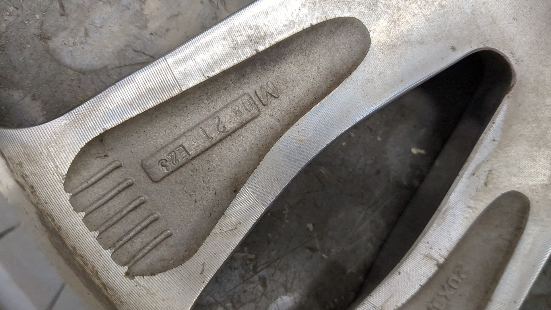 Диск колесный литой легкий сплав