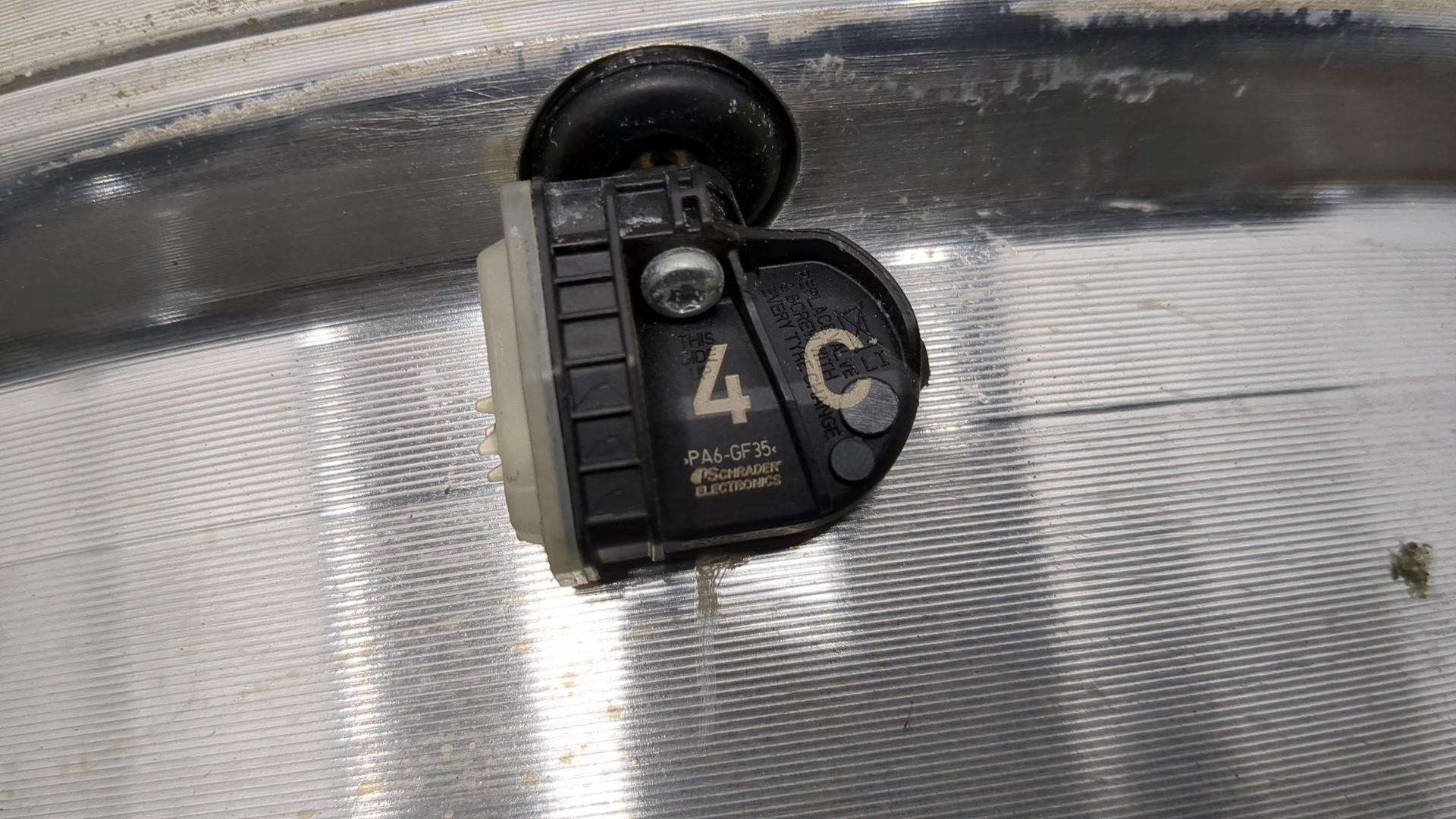 Диск колесный литой легкий сплав