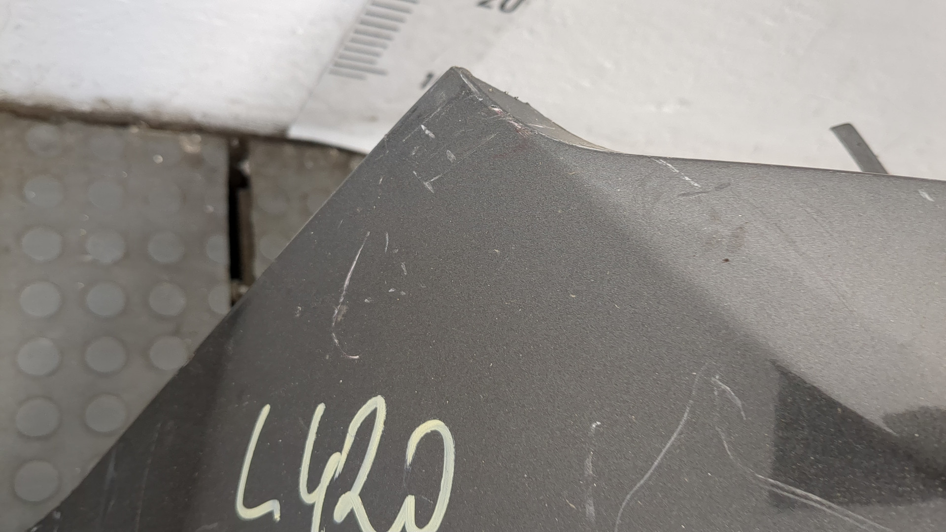 Бампер задний