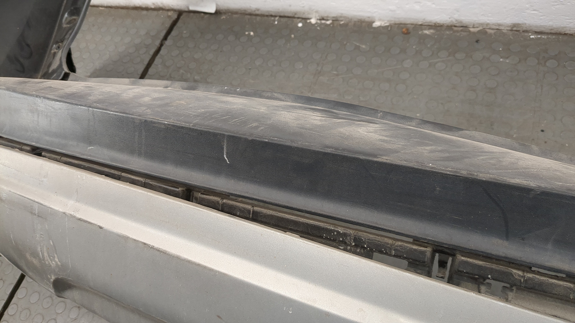 Бампер задний