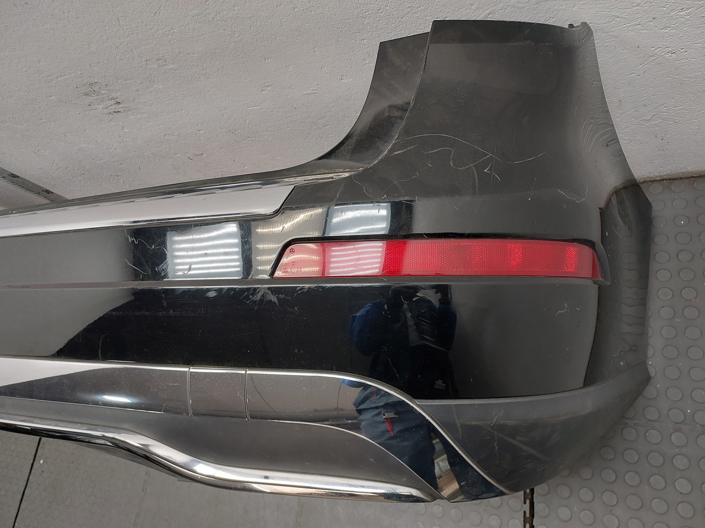 Бампер задний