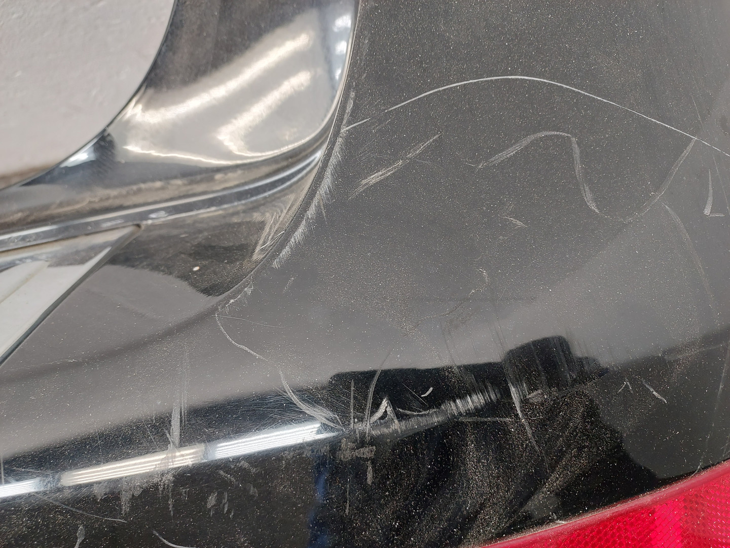 Бампер задний