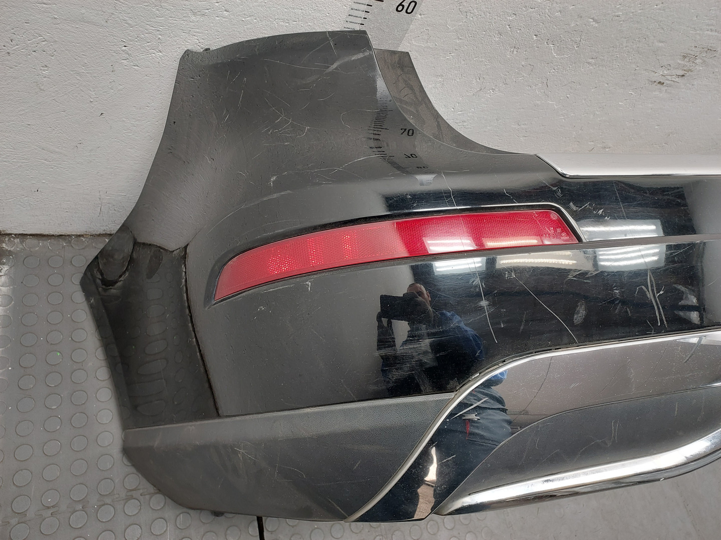 Бампер задний