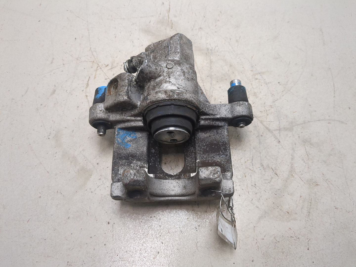 Суппорт задний правый