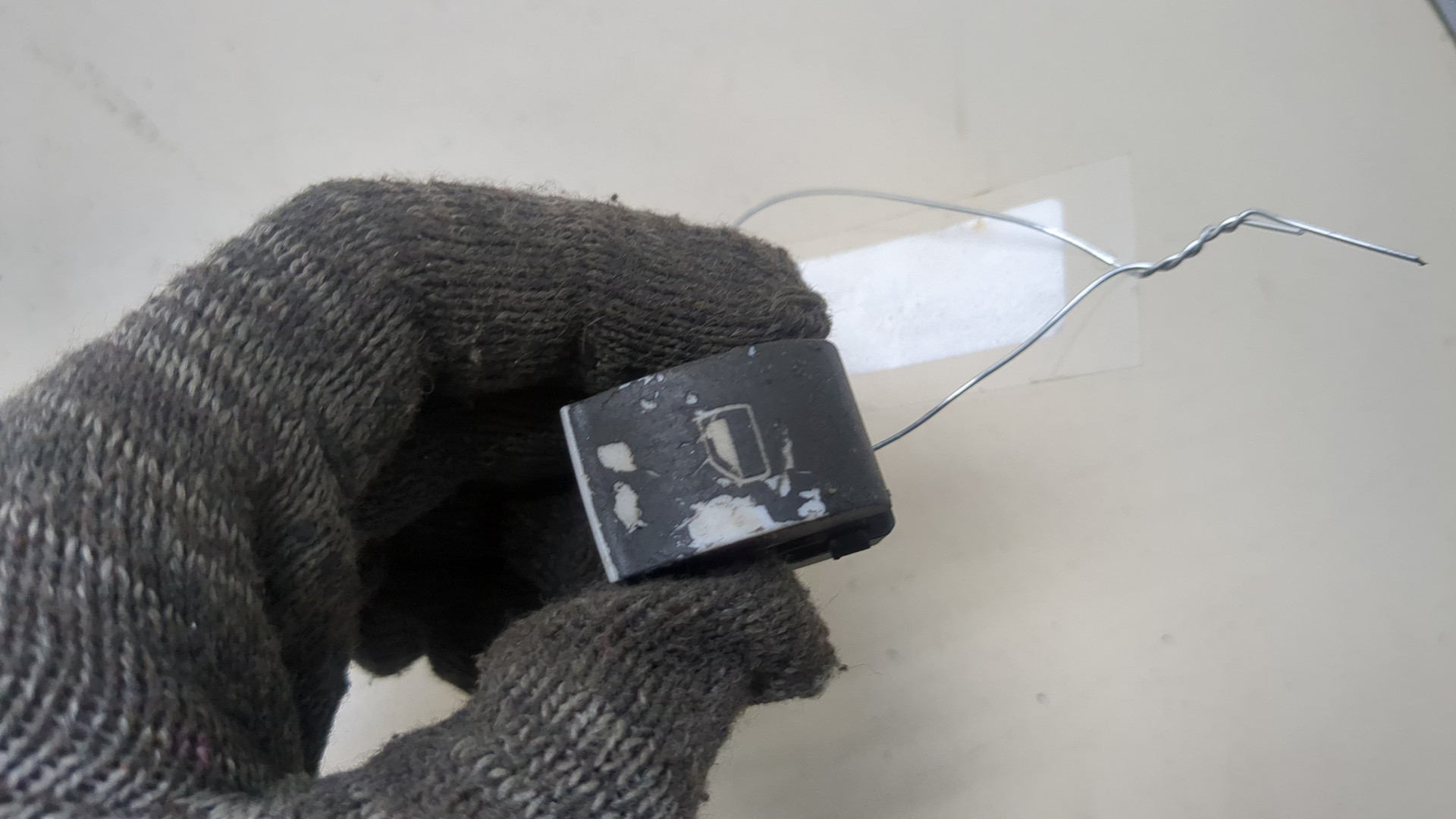 Кнопка стеклоподъемника