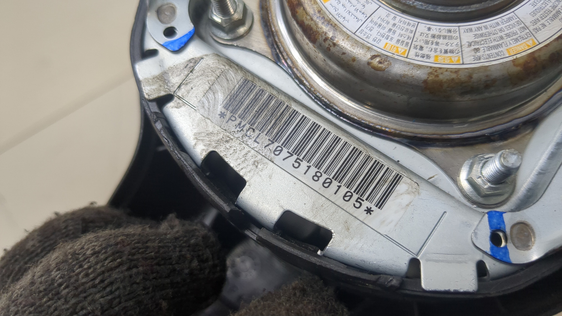 Подушка безопасности в рулевое колесо