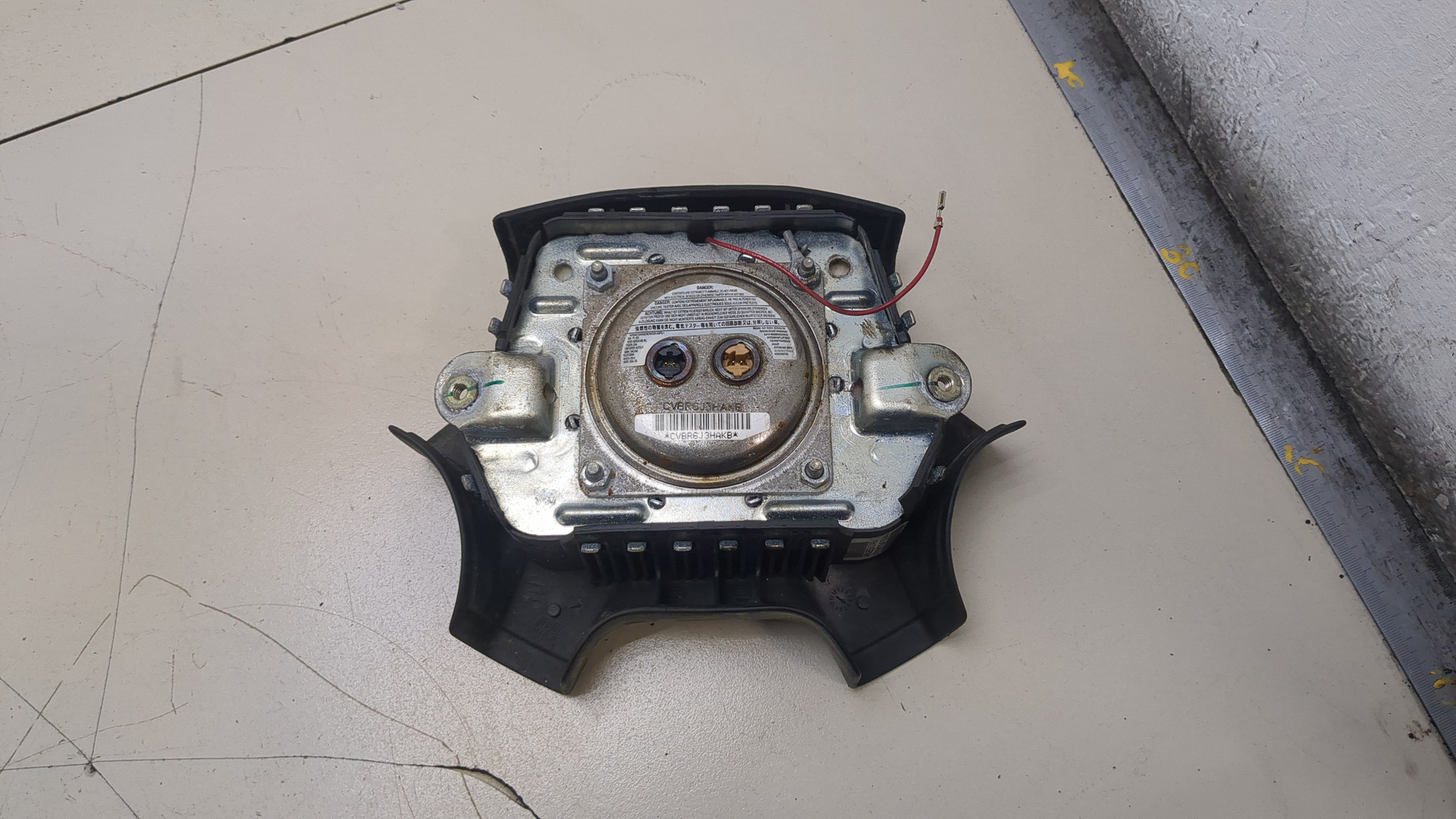 Подушка безопасности в рулевое колесо