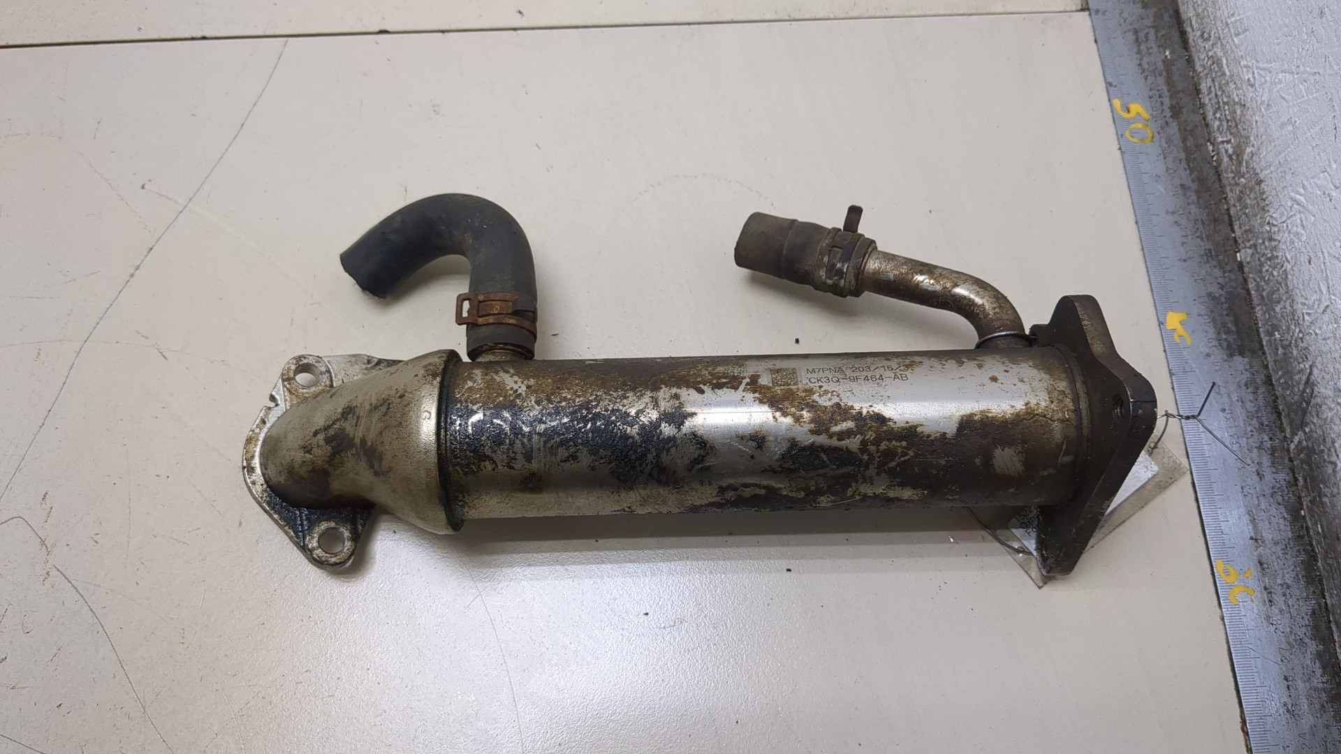 Тройник вентиляции картерных газов