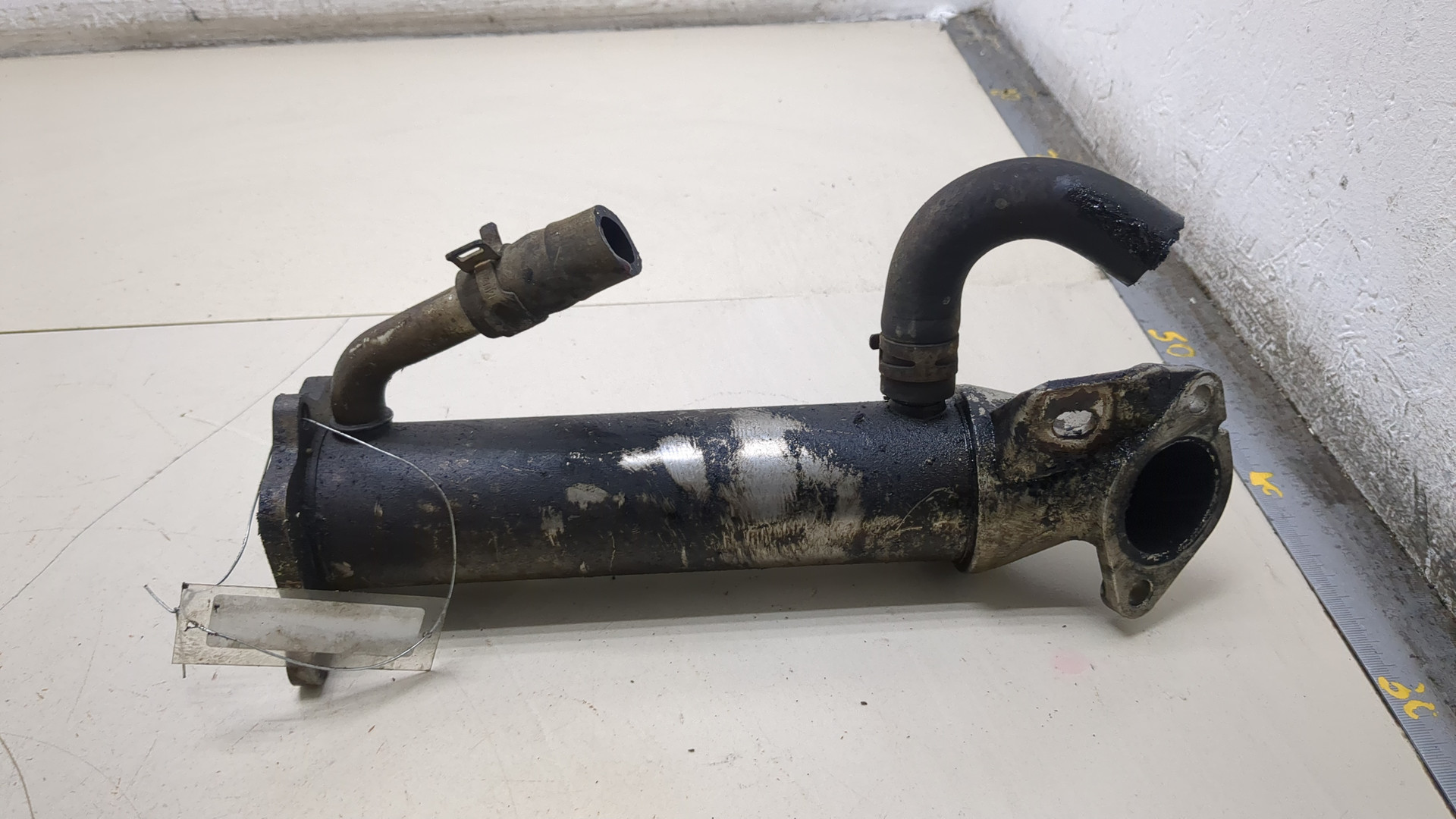 Тройник вентиляции картерных газов