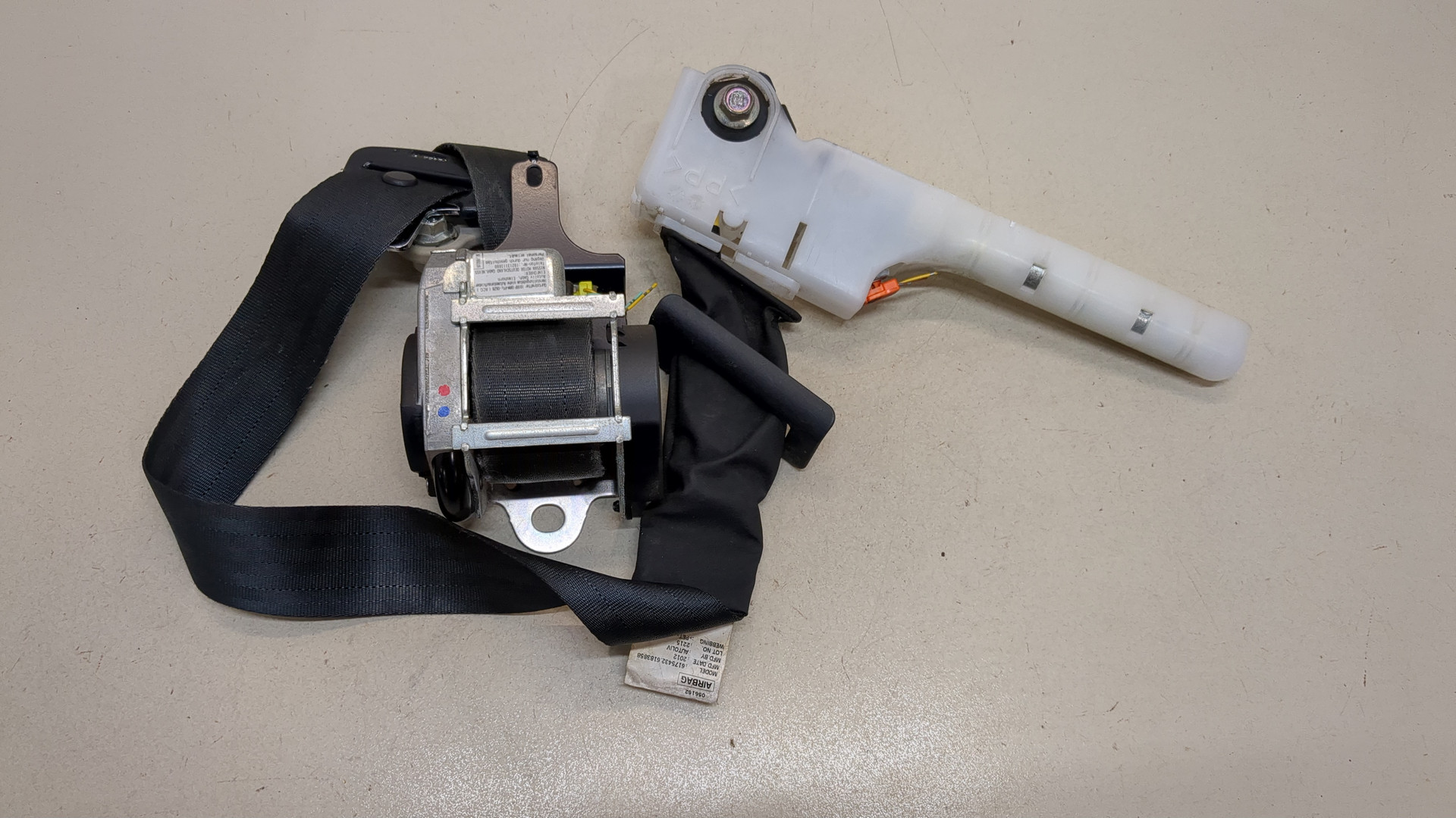 Ремень безопасности