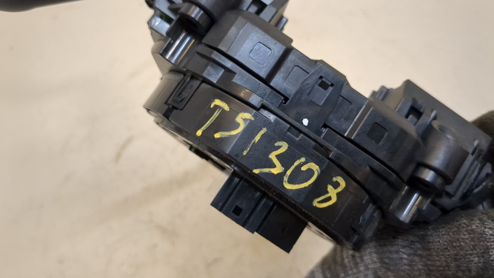 Переключатель подрулевой