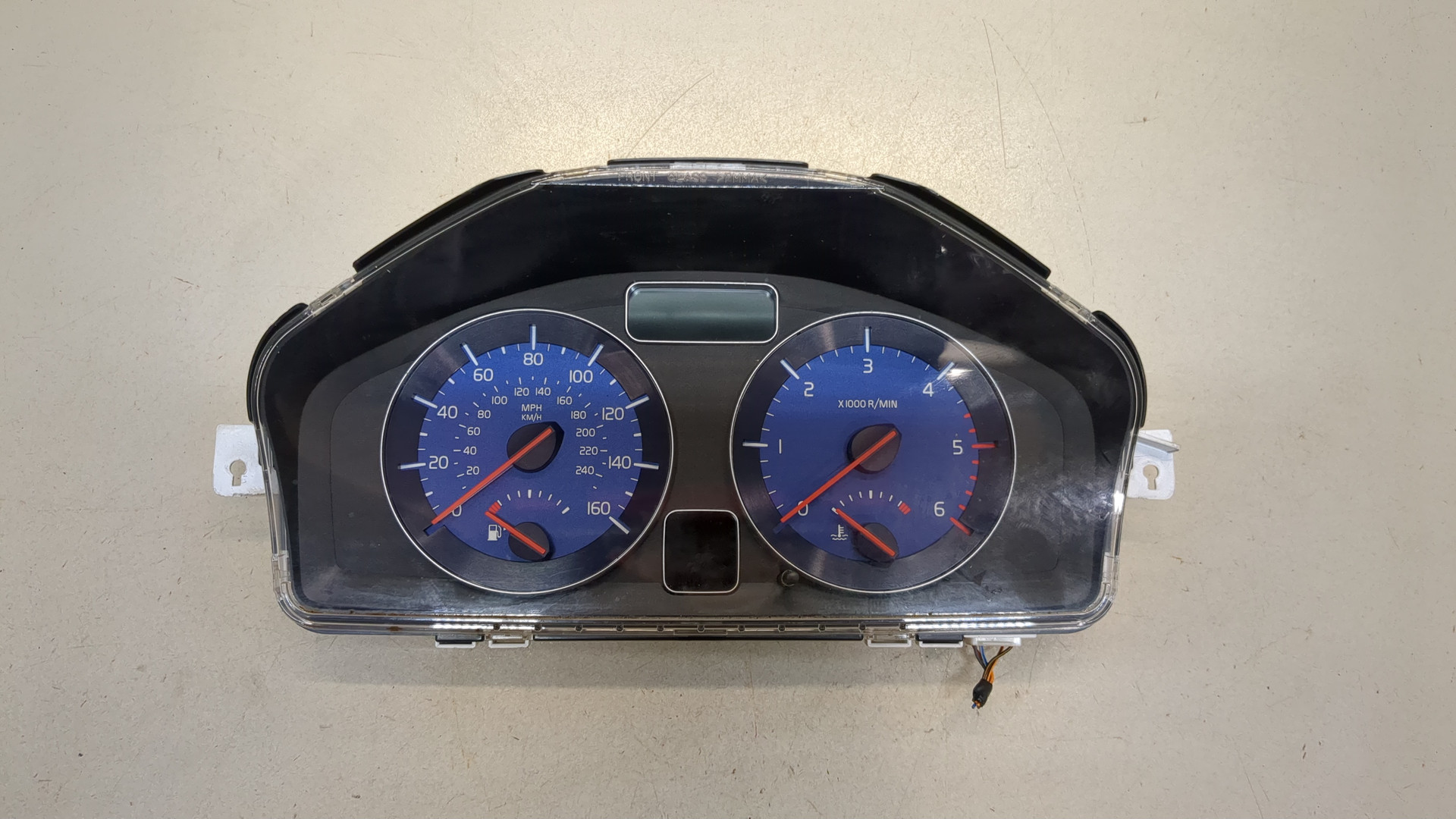 Панель приборов