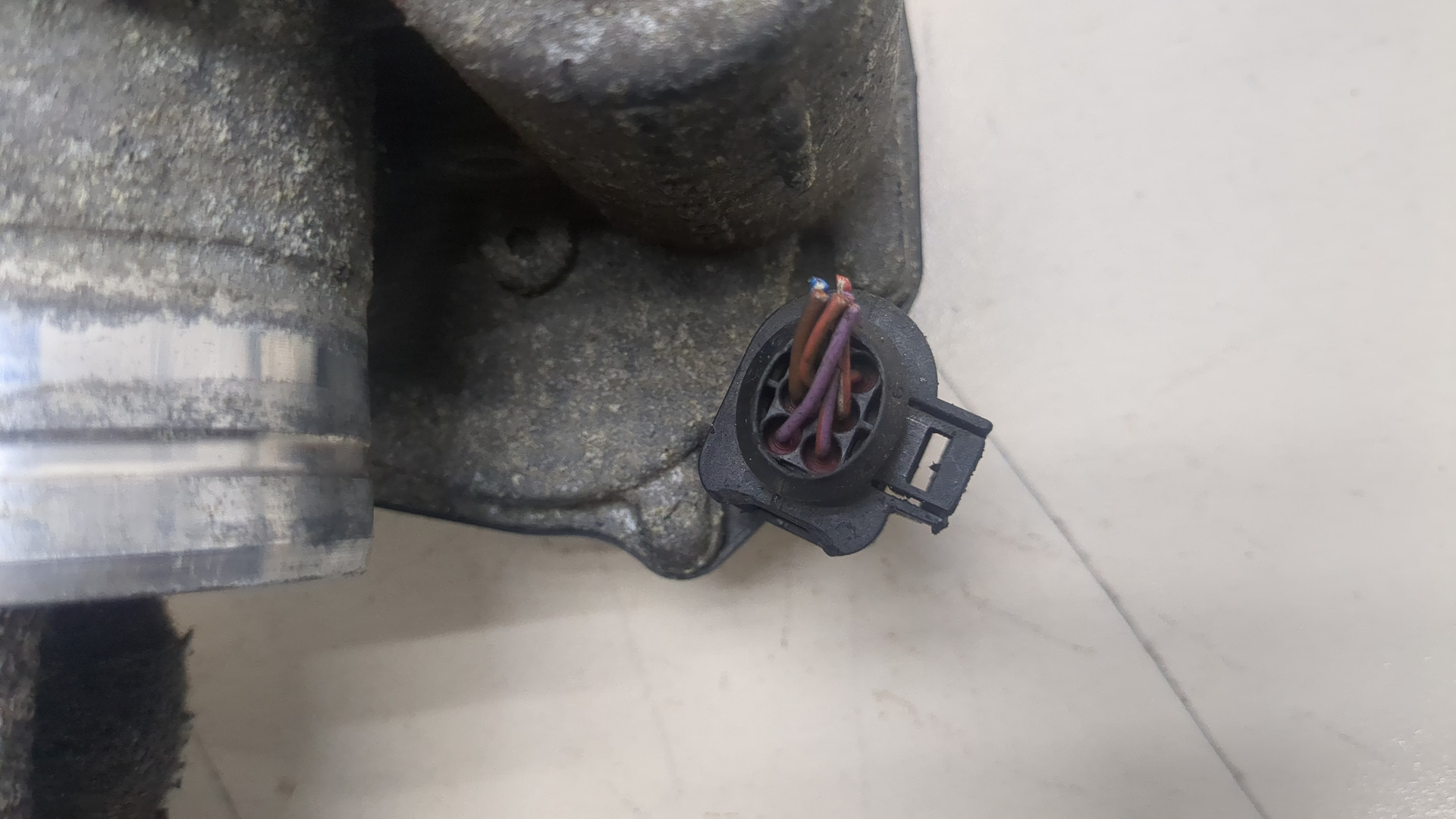 Заслонка дроссельная электрическая