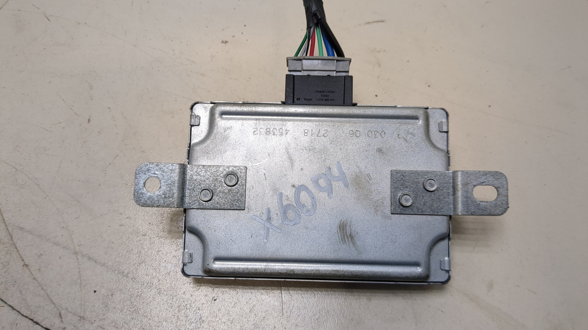 Преобразователь напряжения (адаптер)