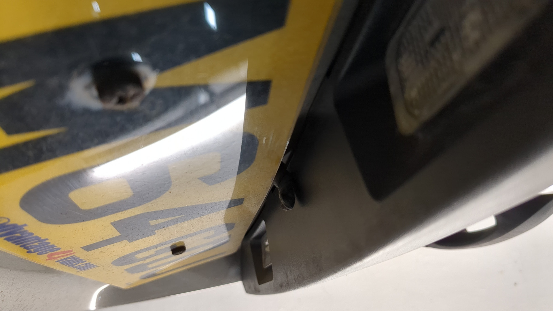 Дверь багажника левая