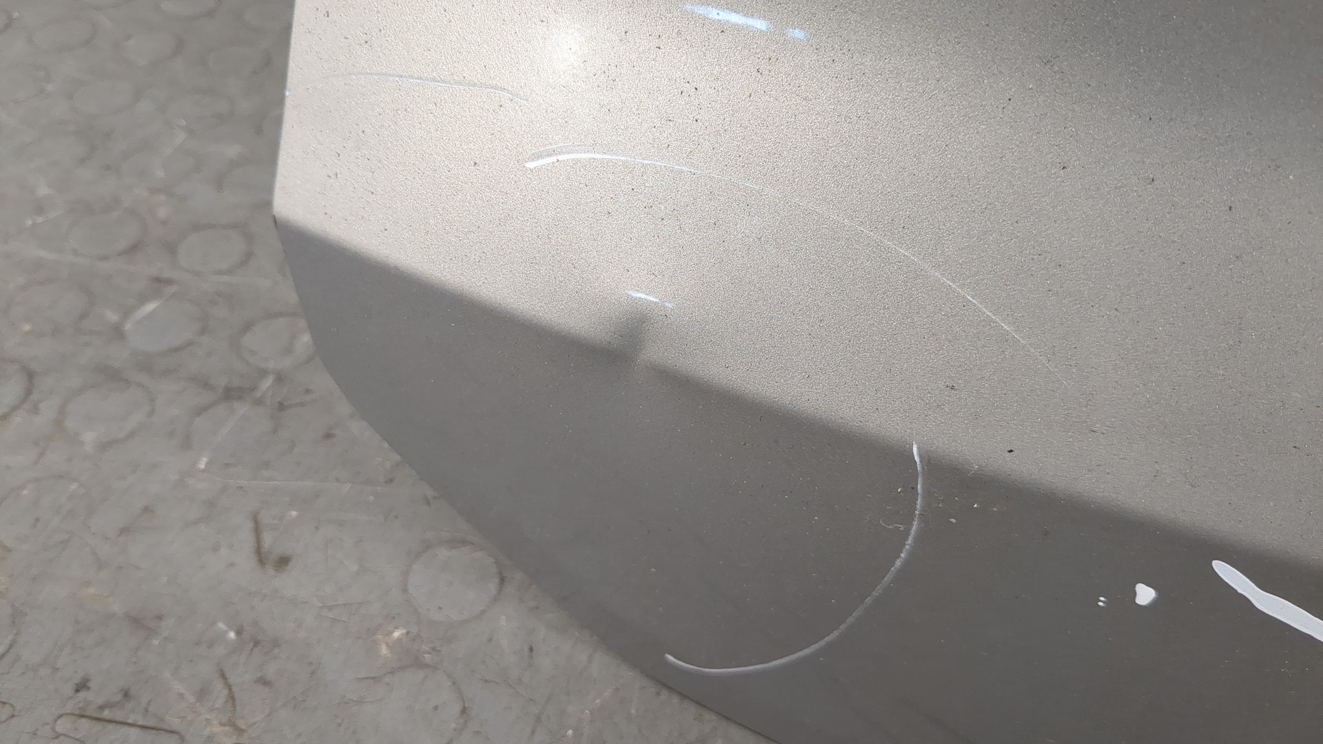 Дверь багажника левая