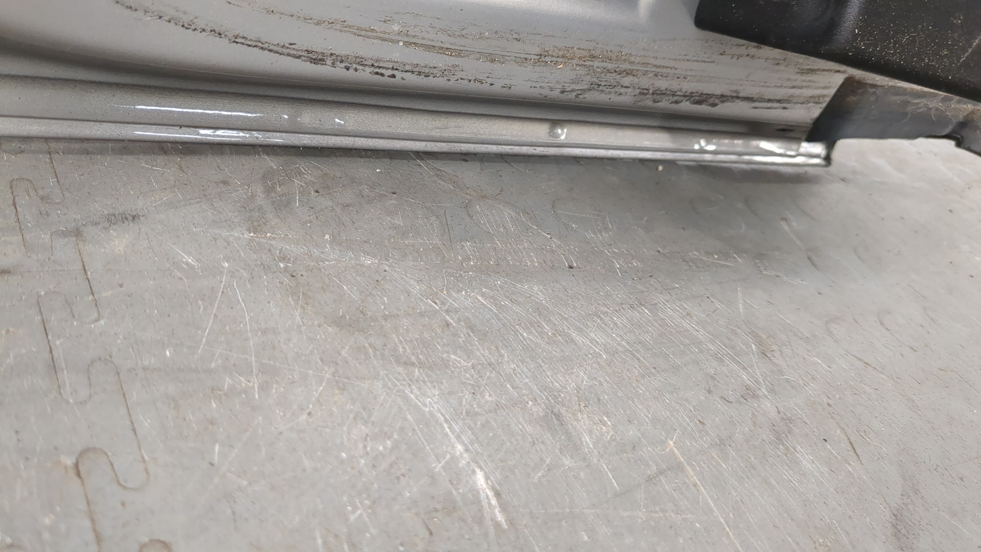 Дверь багажника правая