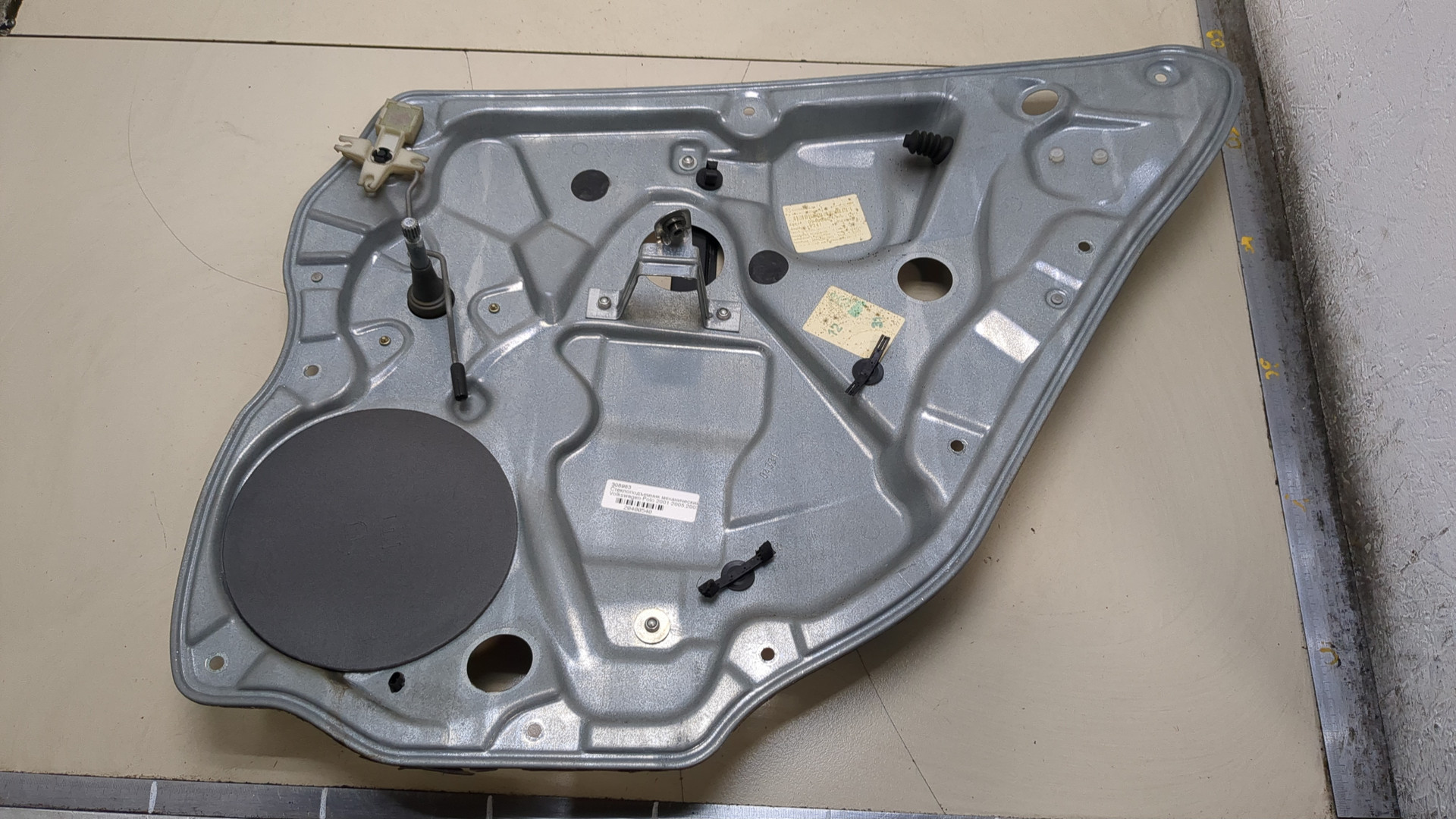 Стеклоподъемник механ. задний правый