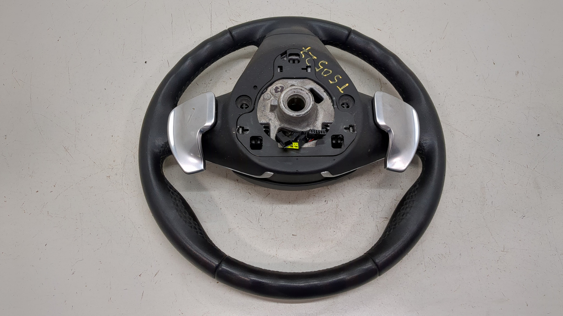 Рулевое колесо (руль)