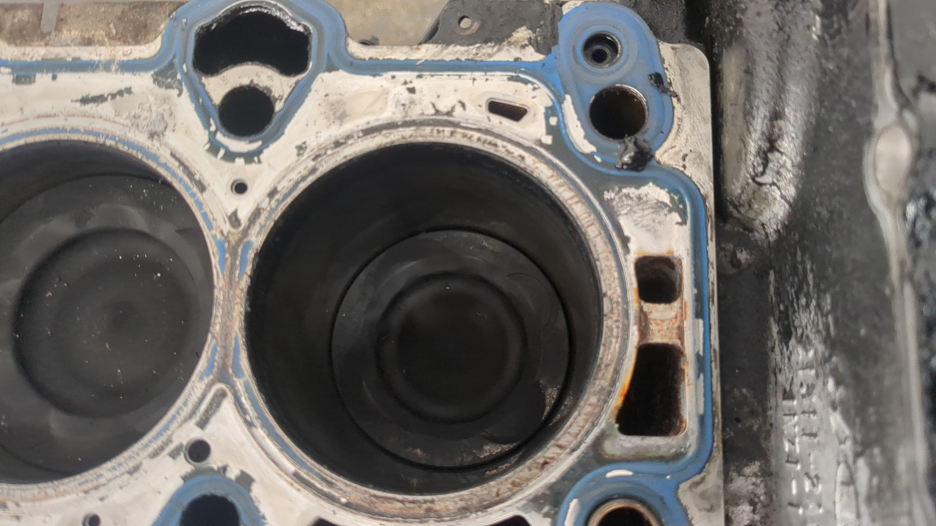 Блок двигателя