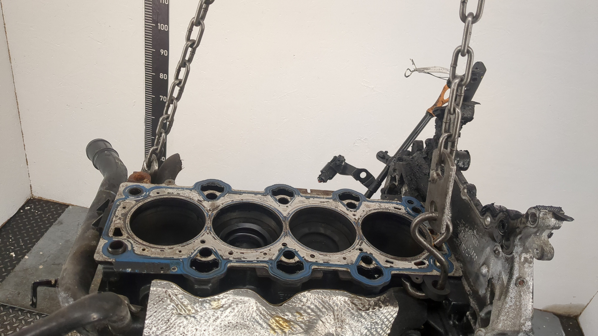 Блок двигателя