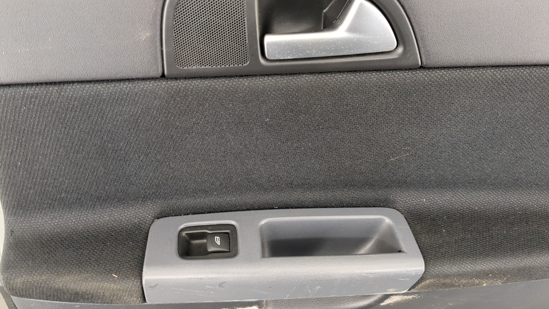 Дверь задняя правая