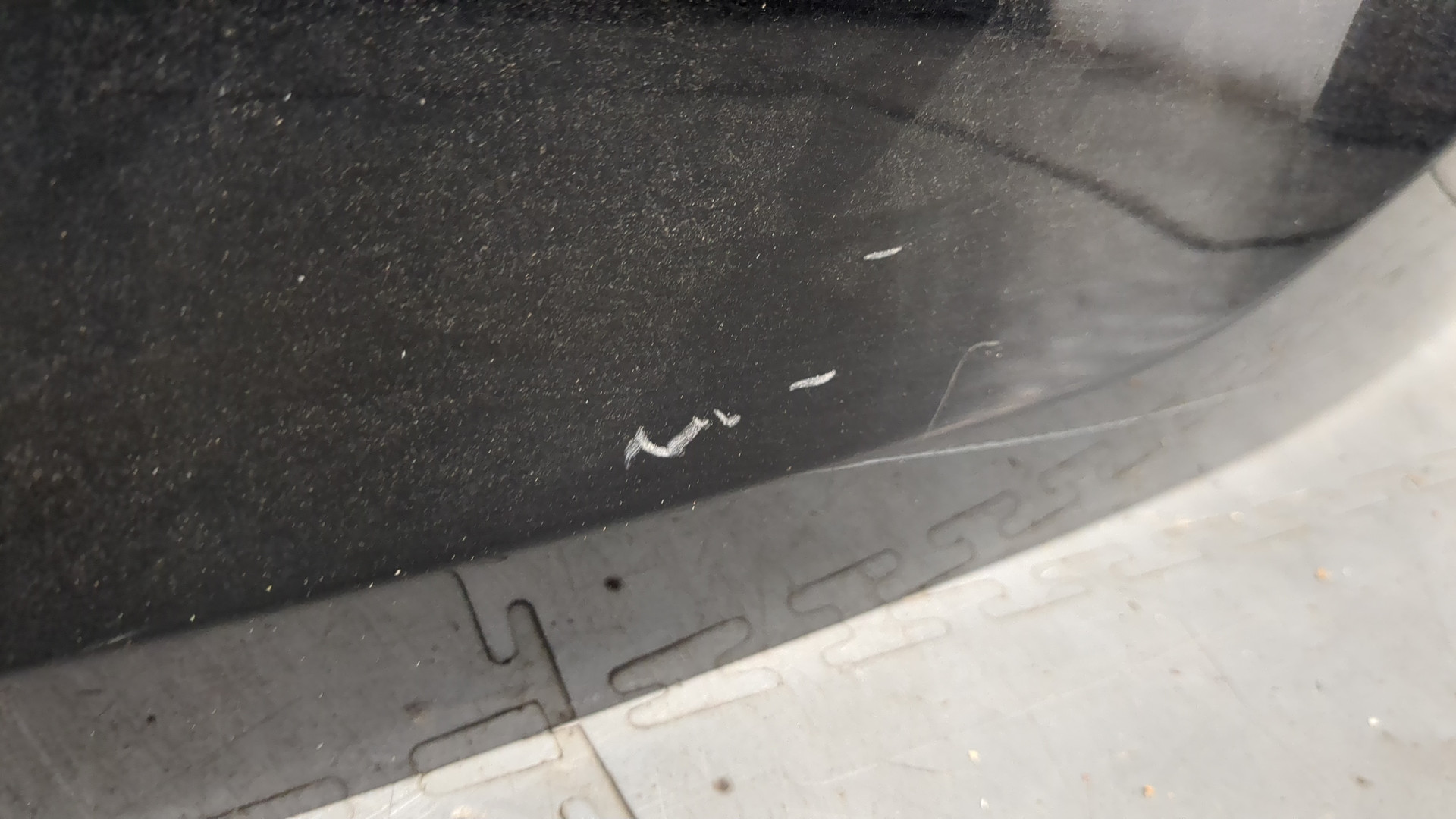 Дверь багажника