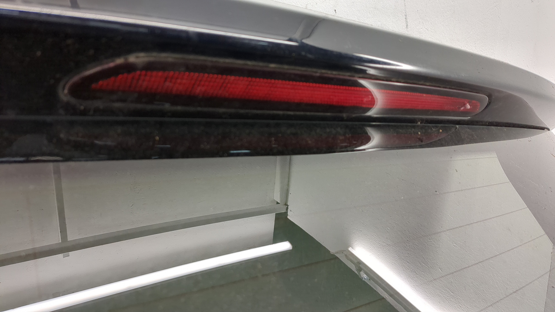 Дверь багажника