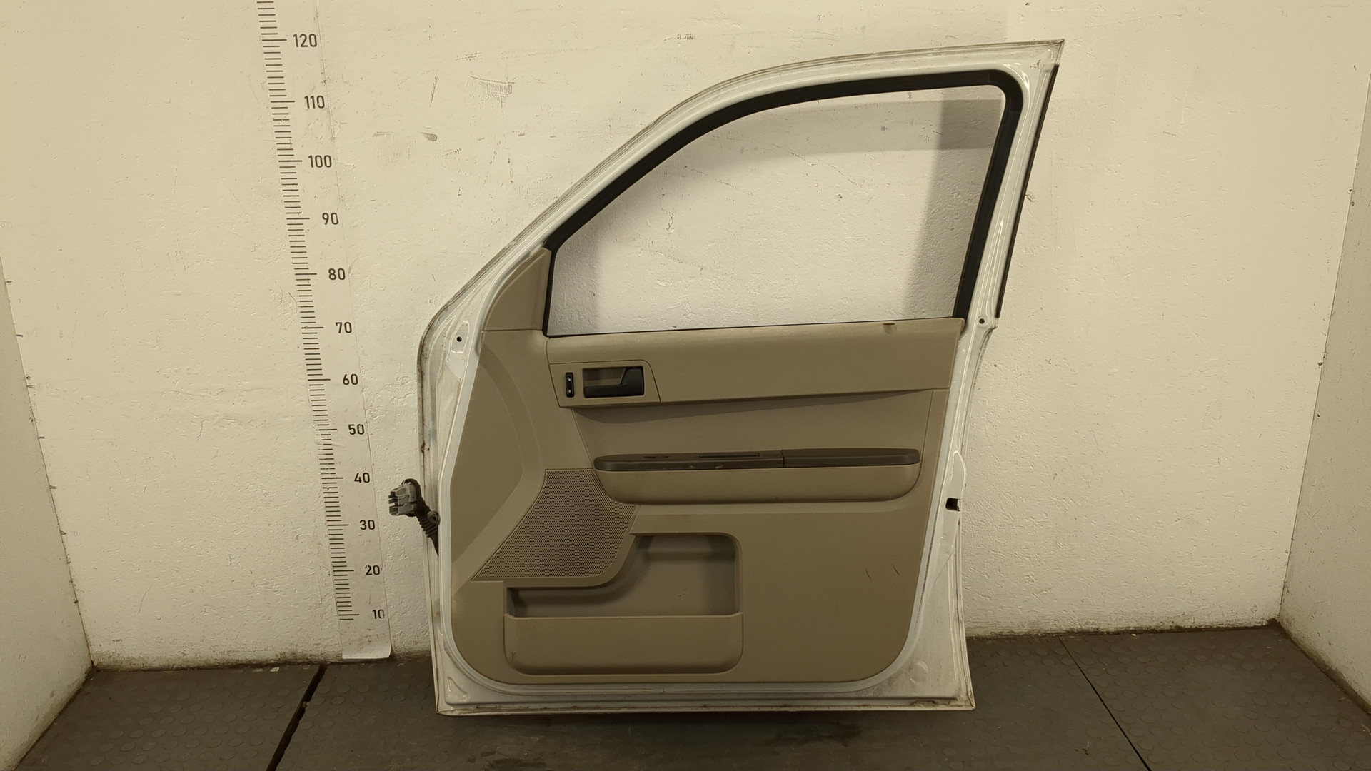 Дверь передняя правая