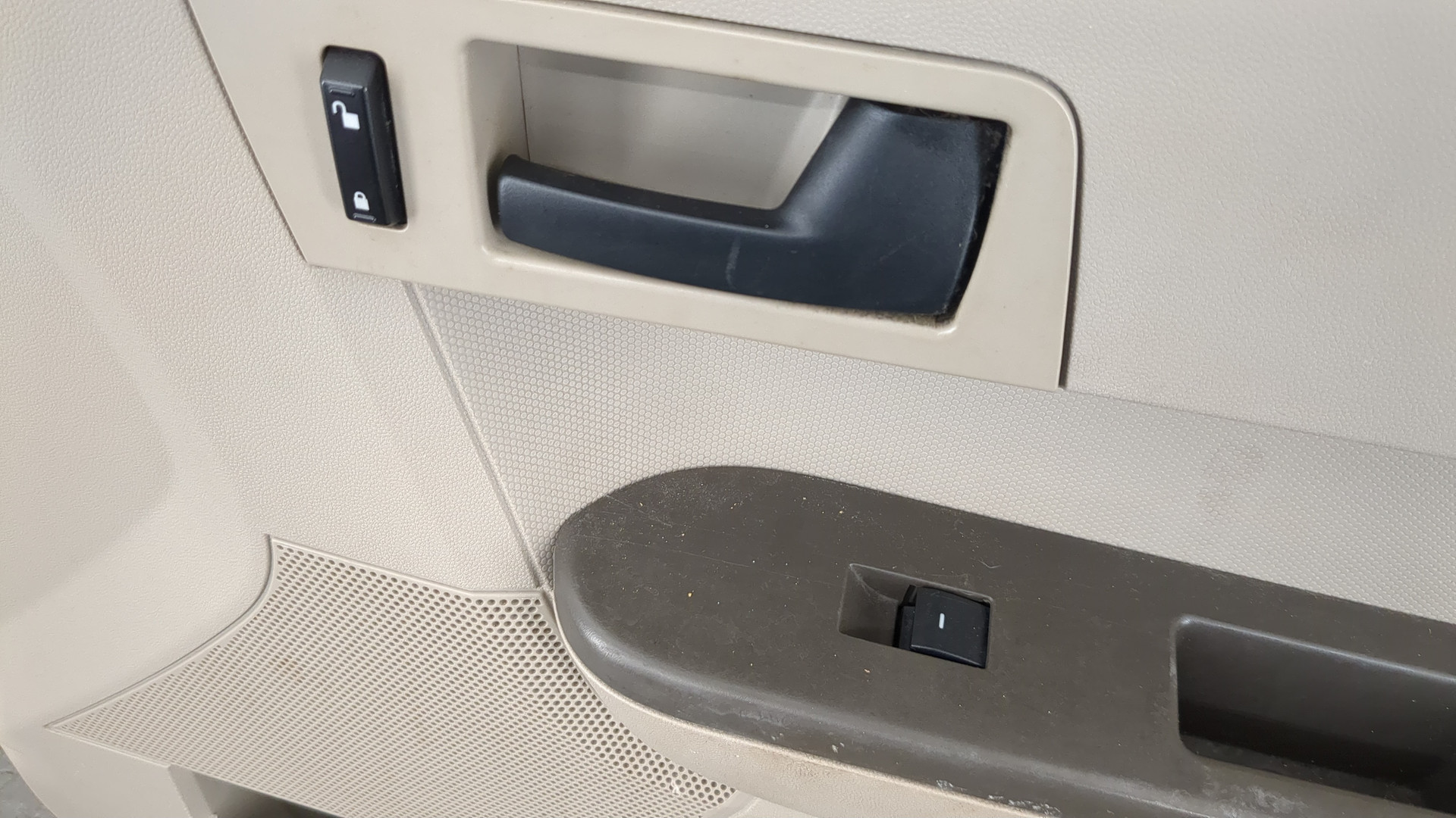 Дверь передняя правая