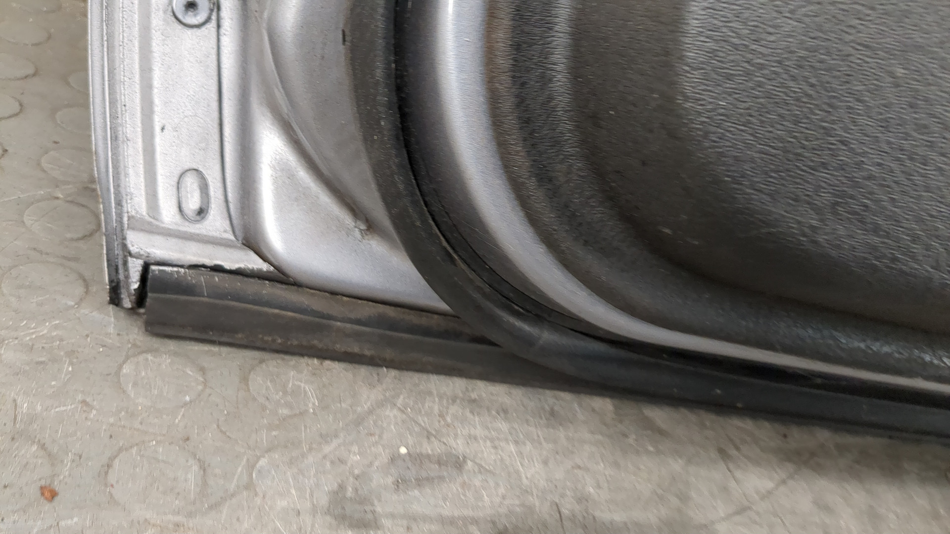 Дверь передняя правая