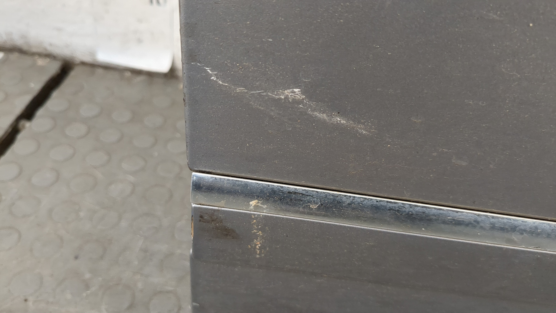 Дверь передняя правая