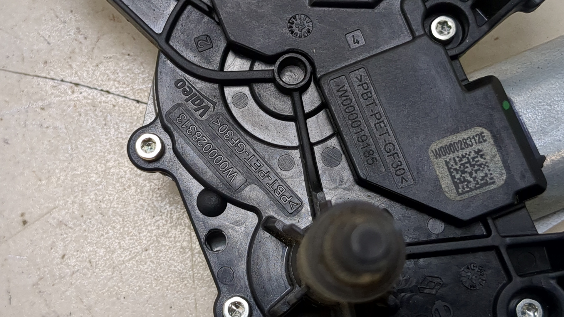 Моторчик стеклоочистителя задний