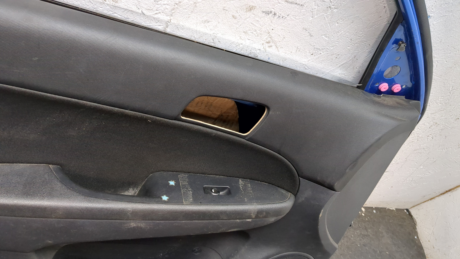 Дверь передняя левая