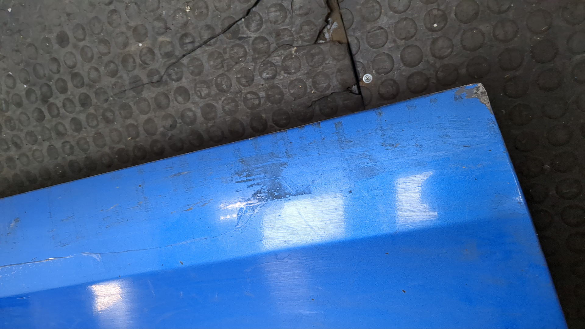 Дверь передняя левая