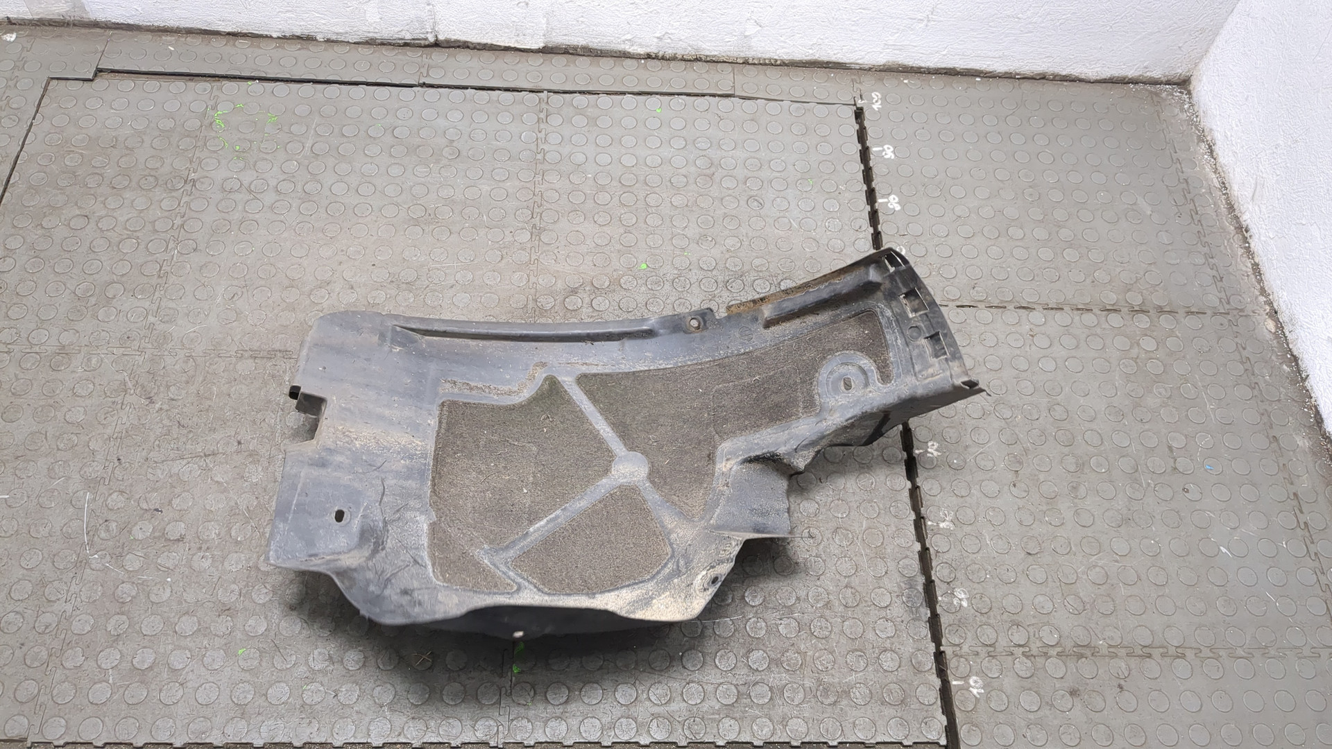 Локер передний правый