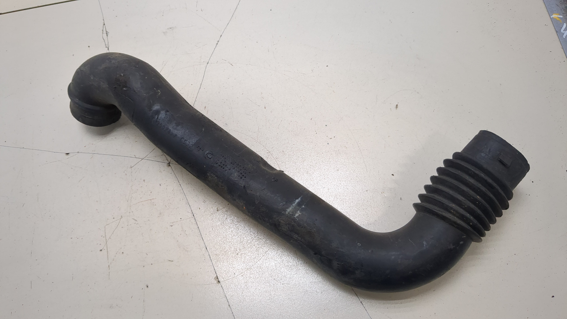 Патрубок воздушного фильтра