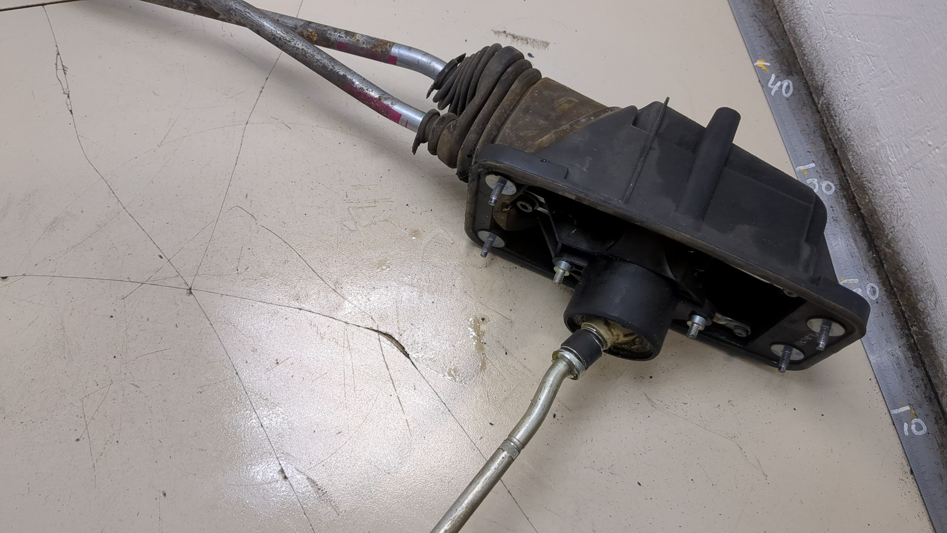 Кулиса МКПП / АКПП