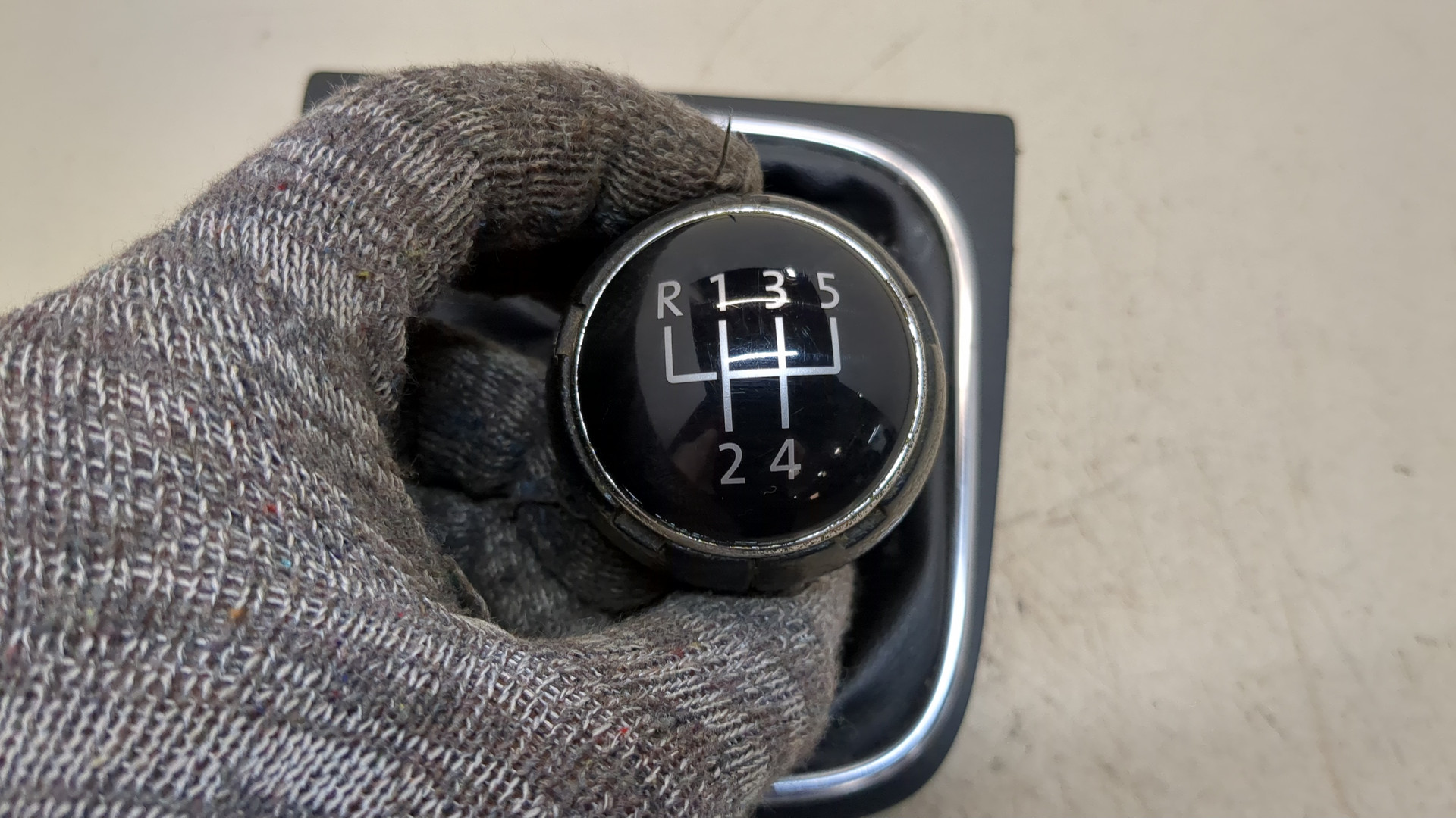 Рукоятка рычага КПП