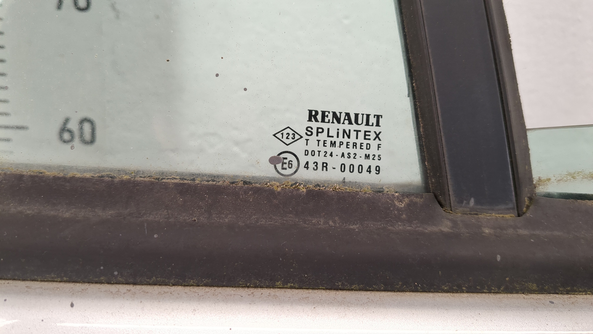 Дверь задняя правая