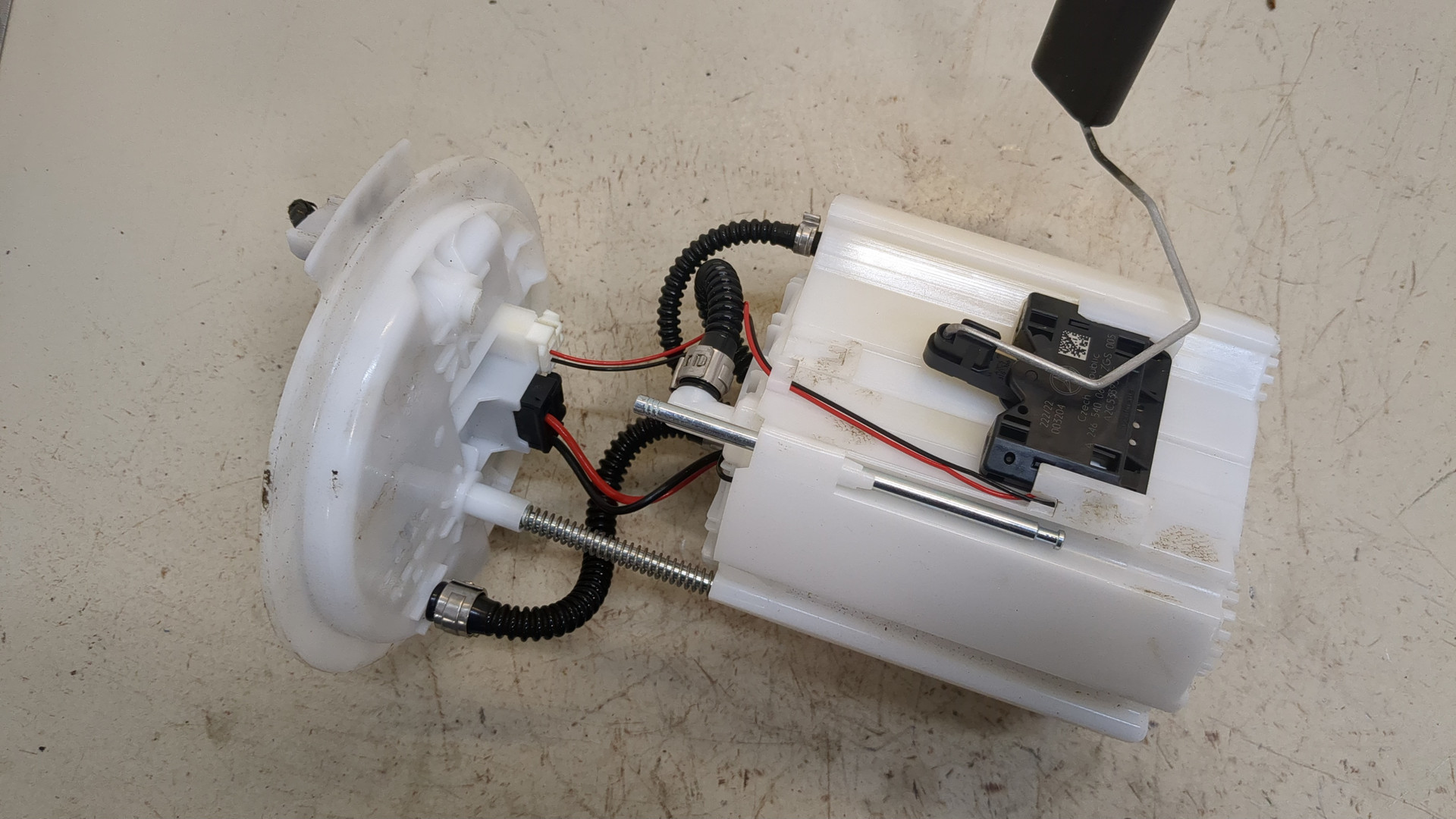 Насос топливный электрический